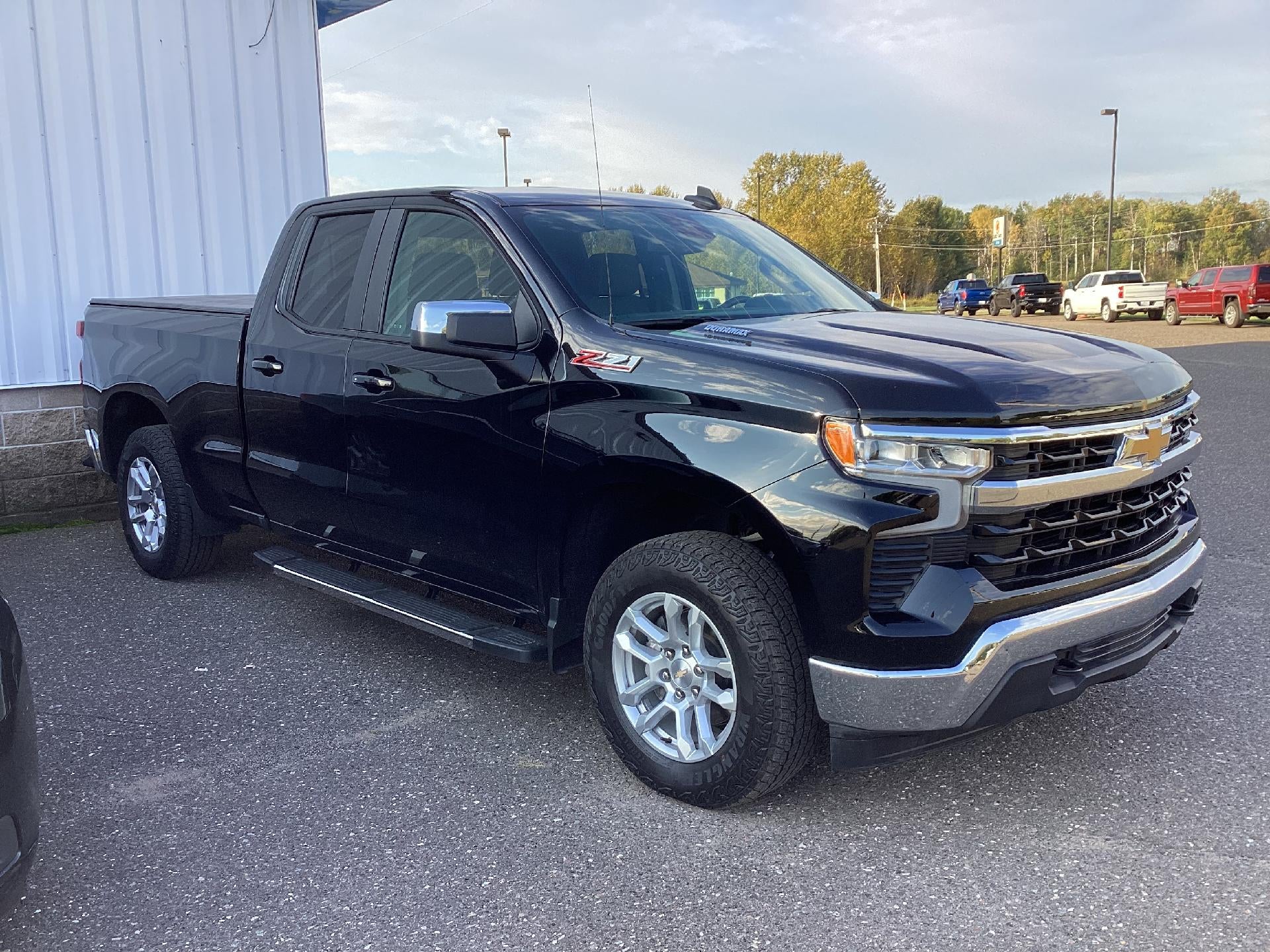 2022 Chevrolet Silverado 1500 LT in Black — front three-quarter view